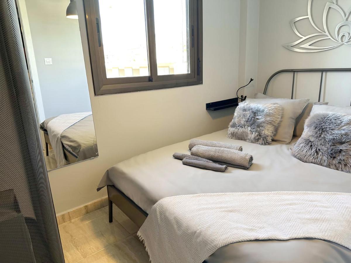 8 Min Walk To The Beach & 10 Min Walk To Convention Centre ! Barcelona Exterior foto