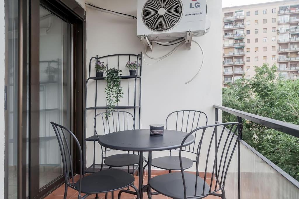 8 Min Walk To The Beach & 10 Min Walk To Convention Centre ! Barcelona Exterior foto